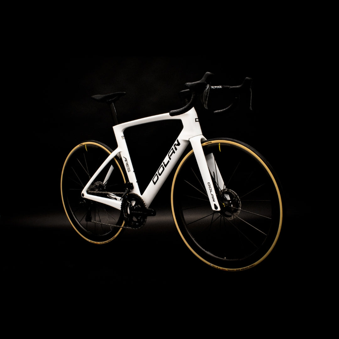 Dolan Ares Disc Carbon Road Bike- Shimano 105 12spd