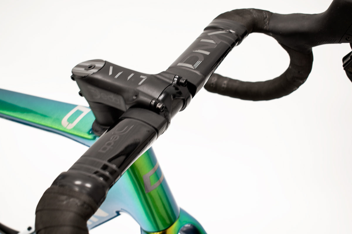 Dolan Ares Disc Carbon Road Bike- Shimano 105 12spd Mavic