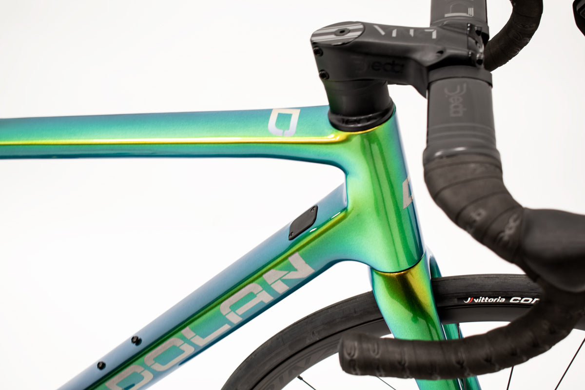 Dolan Ares Disc Carbon Road Bike- Shimano 105 12spd Mavic