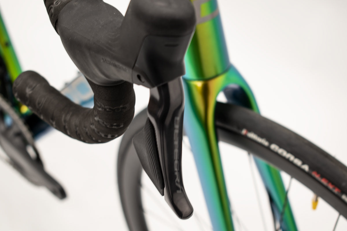 Dolan Ares Disc Carbon Road Bike- Shimano 105 12spd Mavic